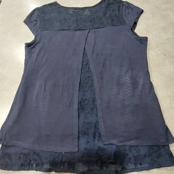 ADIVA Women's Navy Floral Stretch Cap Sleeves 2-Tier Top w/Lace Accent - Medium - Picture 3 of 9